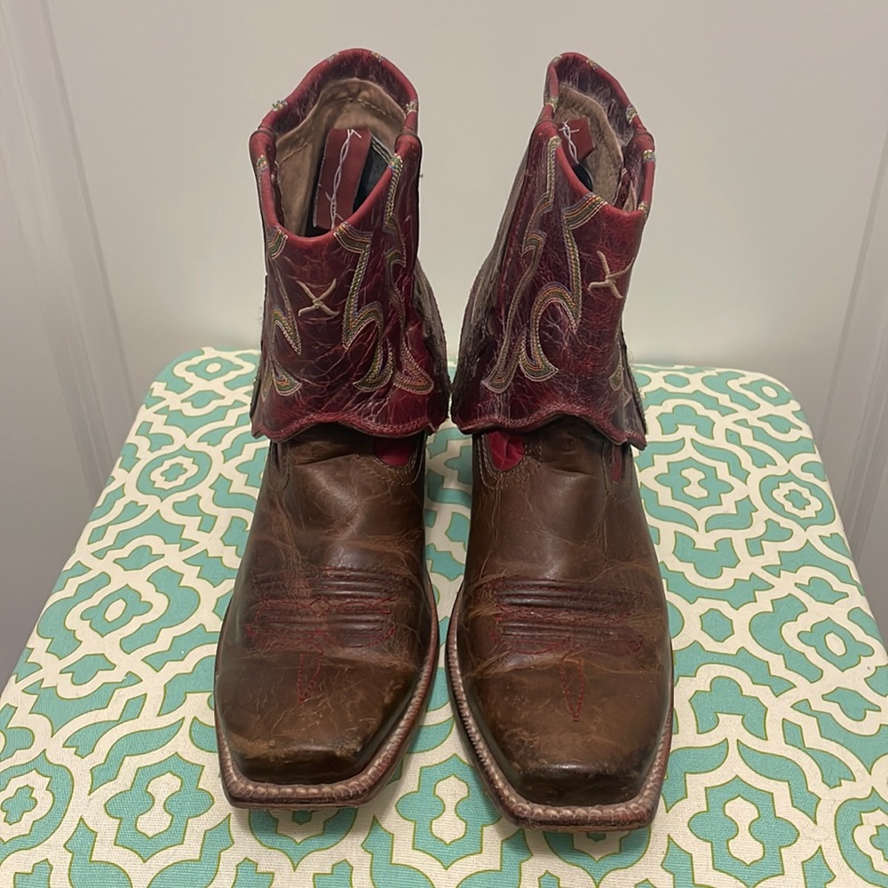 Twisted X cowboy boots women’s sz 7B red/brown leather. Fold over top